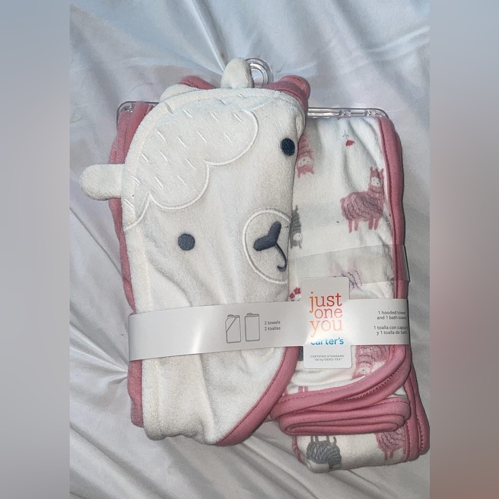 2 baby bath towels